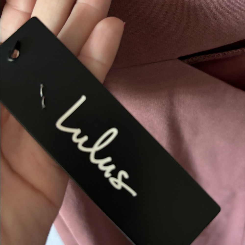 Lulu’s Fashionably On Time Bodycon Dress Size M NWT - Picture 4 of 5